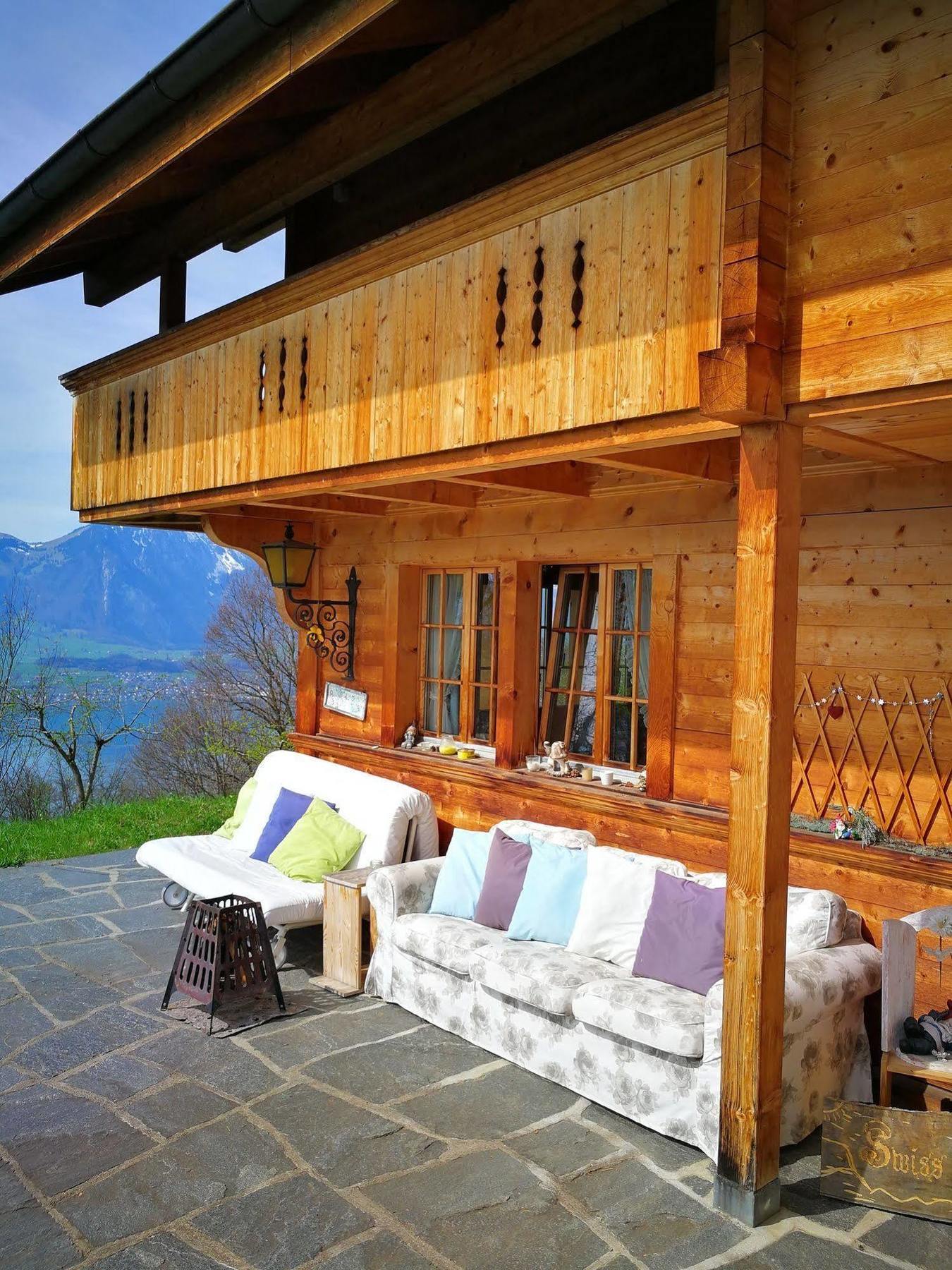 Swisshut Bed&Breakfast Sigriswil Exterior foto